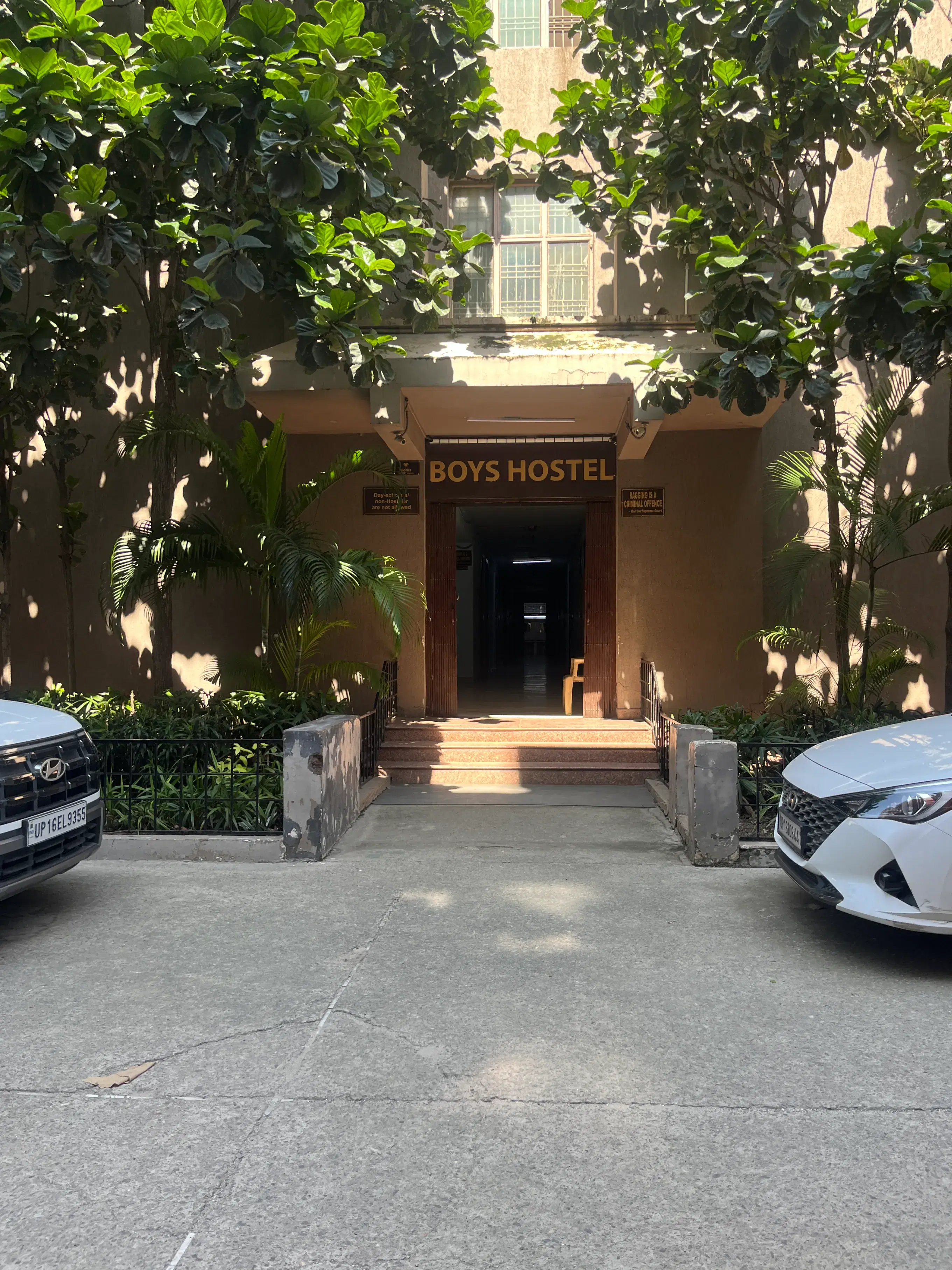 GL Bajaj hostel photo 1